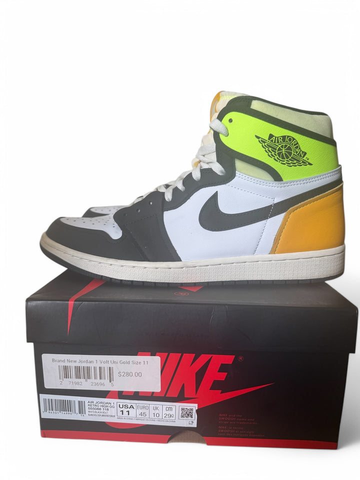 Jordan 1 Retro High White Black Volt University Gold Size 11M 12.5W